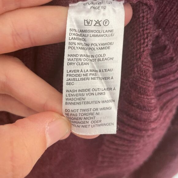 Black Brown 1826 maroon V-neck Sweater Lambswool Blend M - Picture 3 of 4